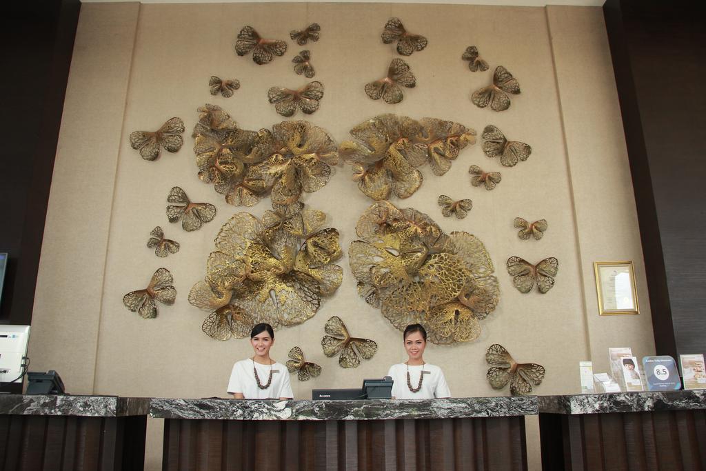 Lombok Astoria Hotel Mataram Exterior photo